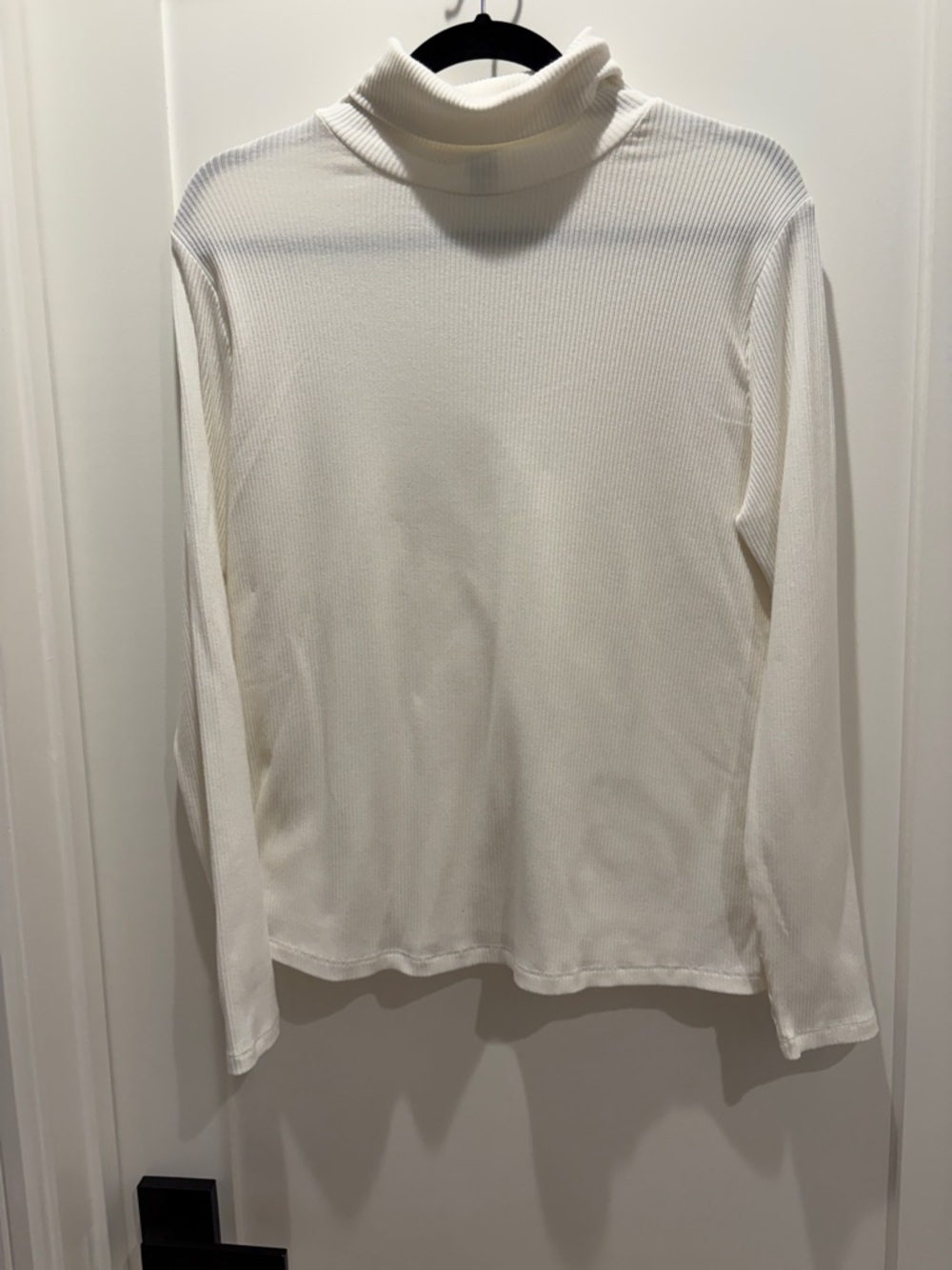 Old Navy White Ribbed Lightweight Turtleneck